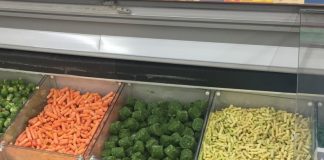 ANPC: Produse congelate în ambalaje rupte, comercializate în Gorj