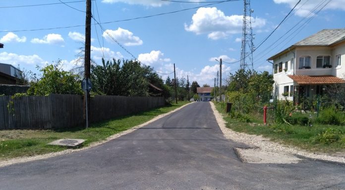 Trei milioane lei pentru drumurile din Cărbunești. Sunt pline de gropi!