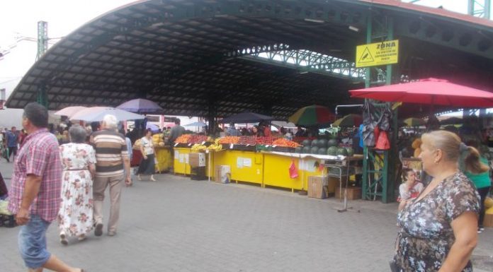 Amenzi și avertismente pentru comercianții de legume-fructe