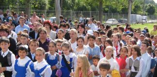 E oficial! Școala începe pe 9 septembrie