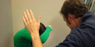 Soți agresivi, evacuați din locuințe și cercetați penal