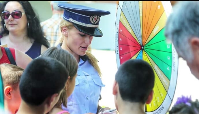 70129966_2676126555765632_4384090933998649344_n