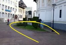 Strigător la cer! Cu ce ne mai oripilează aleșii noștri: WC, în Piața Prefecturii, în zona de protecție a două monumente istorice!