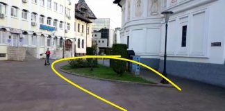 Strigător la cer! Cu ce ne mai oripilează aleșii noștri: WC, în Piața Prefecturii, în zona de protecție a două monumente istorice!