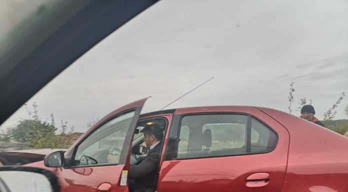 Foto: Primarul de Albeni, implicat într-un accident rutier la Scoarța!