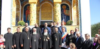 Sfântă Liturghie Arhierească la resfinţirea Bisericii din Parohia Frăteşti, comuna Leleşti judeţul Gorj – ,,Să nu uitaţi că Mântuitorul Iisus Hristos este prezent în viaţa dumneavoastră, că El răspunde la cererile dumneavoastră, dacă ascultaţi de El şi faceţi ceea ce vă va spune”!