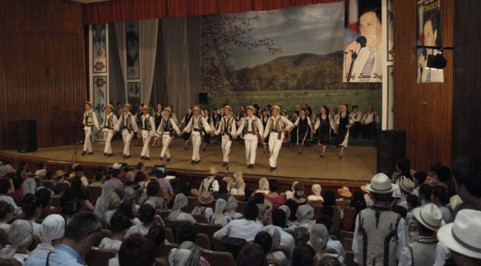 Concurenţi din Gorj, la Festivalul Naţional „Pe deal la Teleormănel”