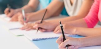 Bursele elevilor rămân la nivelul de anul trecut