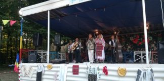 Festivalul lăutarilor gorjeni are loc, astăzi, la Bolboși
