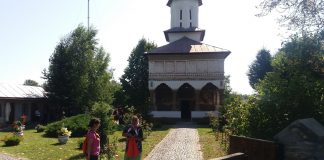 Sfântă Liturghie Arhierească la Hramul Mănăstirii «Sf. Ioan Botezătorul», Cămărăşeasca, din Oraşul Târgu-Cărbuneşti, Gorj – ,,Trecerea Sf. Ioan Botezătorul, din lumea aceasta în Împărăţia Lui Dumnezeu, este cu adevărat un lucru binecuvântat de către Tatăl Ceresc”!