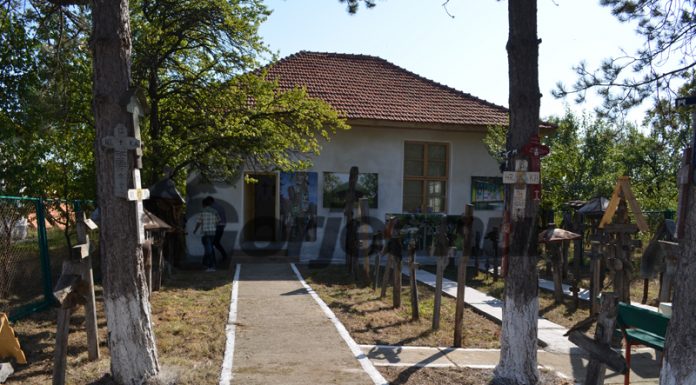 Manifestare de Înălţarea Sfintei Cruci, la Muzeul Crucilor de la Măceşu