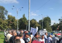 Angajați ai UM Sadu, protest la Guvern