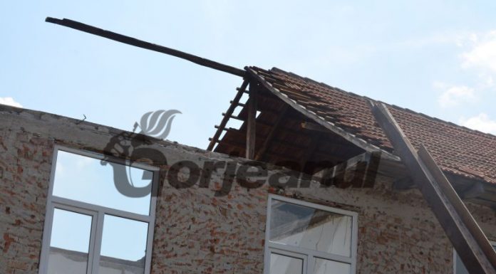 Plângere penală pentru primarul de Padeș!