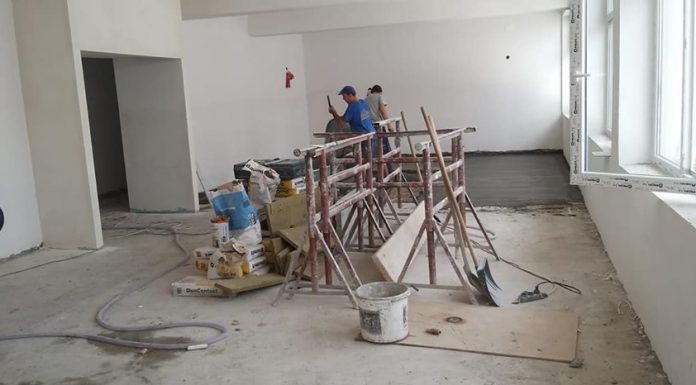 Bani pentru şcolile fără grupuri sanitare