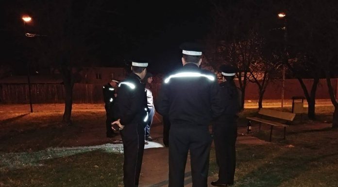 Adolescentul care a înjunghiat un alt tânăr, pe o stradă din Târgu-Jiu, rămâne în arest