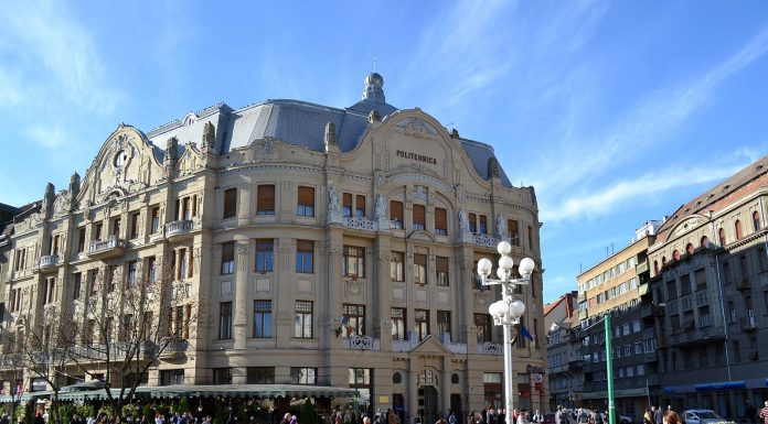 Școală de vară pentru olimpici. Premii de 1.000 de euro