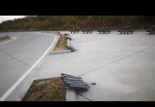 VIDEO: Coșuri de gunoi distruse într-o parcare, pe marginea DN 66! Polițiștii fac cercetări la fața locului