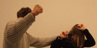 Tânără din Târgu-Cărbunești, bătută de iubit în propria casă