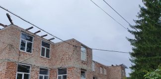 Morega: ,,Școala fără acoperiș din Padeș, un tun de 20 de miliarde de lei”! Primarul Serafim promite minuni la final de lună