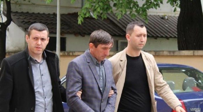 Începe judecarea dosarului cu cinci inculpați de la Vladimir! Prefectura îl lasă pe primar să-și facă de cap