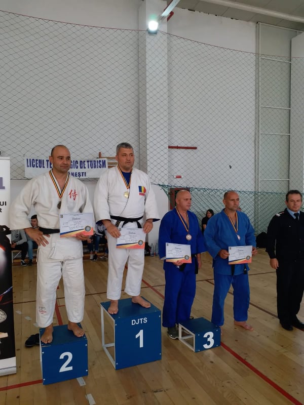 72359348_1718179304982854_1156191619691577344_n