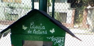 Biblioteci stradale, la Novaci. Primele căsuțe de lectură