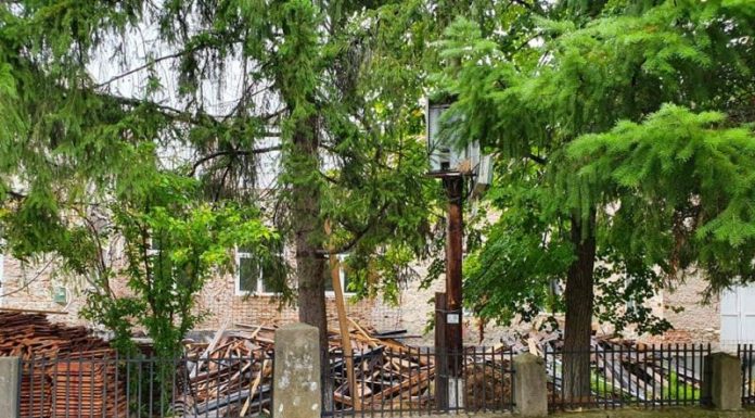 Morega: Drum modernizat în perioada 2010-2011, lăsat să se distrugă!