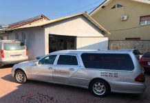 Mașina mortuară a Arhisan Lazarus SRL s-a camuflat!