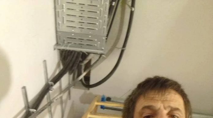 FOTO: A murit bărbatul care a fost bătut în fața unui bar din Rovinari! Procurorii îi vor schimba încadrarea juridică agresorului, în lovituri cauzatoare de moarte!