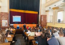 Acțiuni ale Poliției pentru prevenirea consumului de droguri, în școlile din Gorj