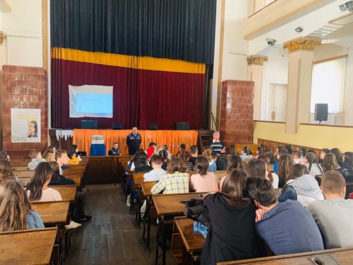 72912643_2459545847477446_6399207615536037888_n