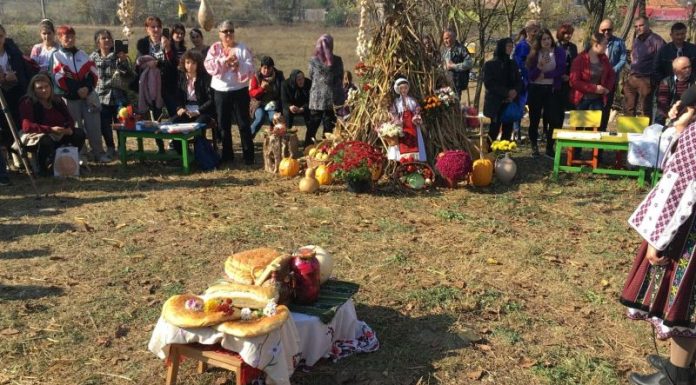 ,,Obiceiuri și Tradiții Gorjenești”, la Larga