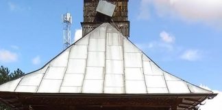 Drumul spre Biserica Perești din comuna Bengești Ciocadia, blocat cu un gard de un cetățean! Enoriașii au chemat poliția