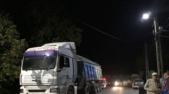 Scandal la Slivilești. Primarul, revoltat pe polițiști după confiscarea unui camion de lemne!