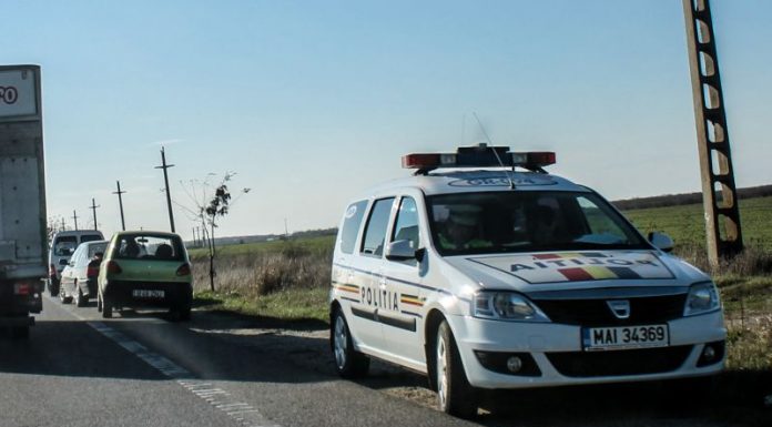 Târgu Jiu: Șofer urmărit în trafic de polițiștii de la Rutieră