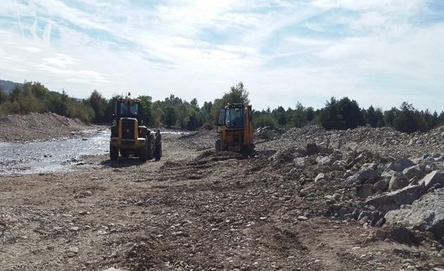 Bilanţ MAP: Lucrări în regim de urgenţă, pe cursurile de apă din judeţ