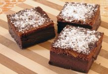 Reţeta săptămânii – Prăjitură inteligentă cu cacao