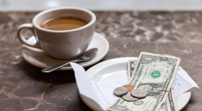 Bacșișul va fi trecut pe nota de plată