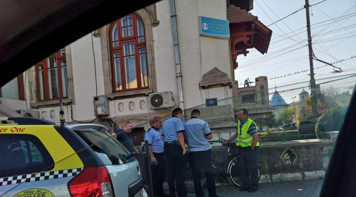 Foto: Amendă 400 de lei pentru un biciclist, oprit de poliție lângă Rectorat!