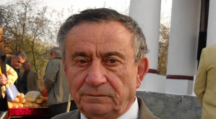 Simplă poveste – Îndrăgostiți și nu numai