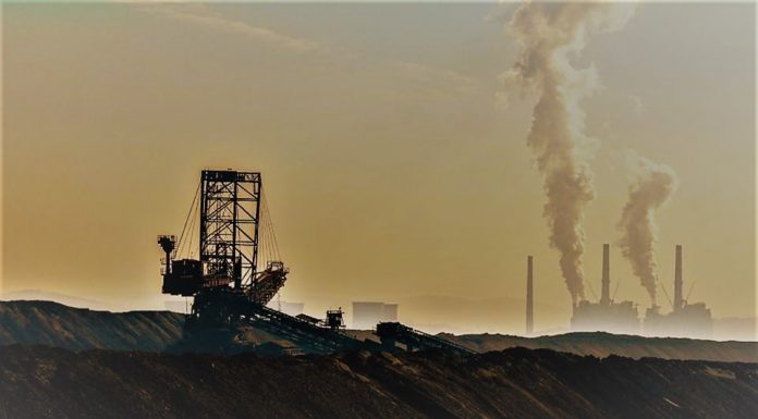 Marii consumatori de energie, împotriva subvenționării CE Oltenia. Răspunsul lui Boza!