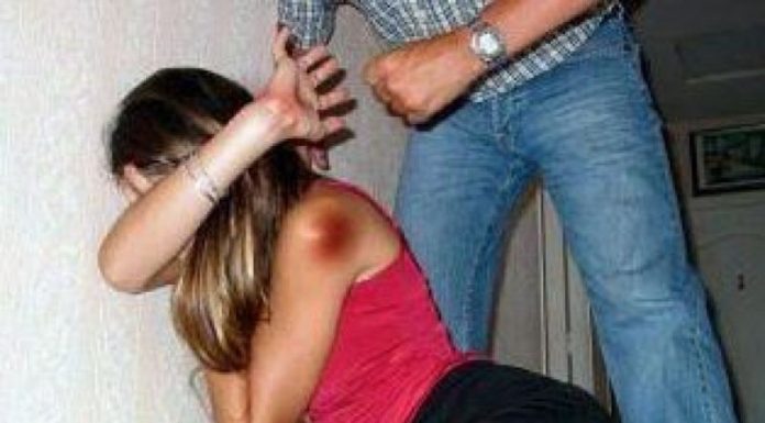 Femeie din Godinești, bătută de soț