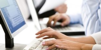 Au fost stabiliți operatorii de calculator pentru prezidențiale
