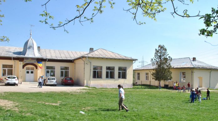 Școlile vechi vor fi expertizate pentru risc seismic