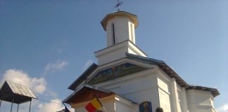 Sfântă Liturghie Arhierească la resfinţirea Bisericii din Parohia Piscoiu, comuna Stejari, judeţul Gorj – ,,Biserica ne ajută întotdeauna să ne rugăm la Bunul Dumnezeu şi ne dă cel mai preţios lucru care este sfinţenia!