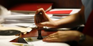 Ștampila, eliminată din instituțiile statului