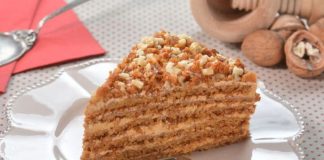 Reţeta săptămânii – Tort cu nucă şi mascarpone