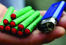 Dosar penal pentru un minor prins cu sute de petarde