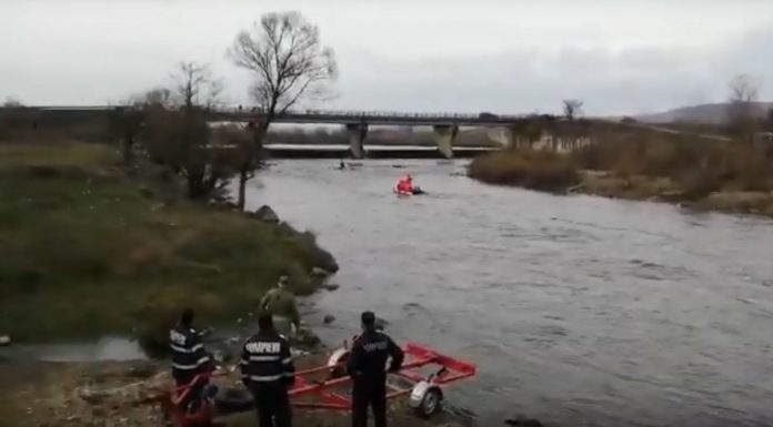 VIDEO: Operațiune de salvare, în comuna Bâlteni