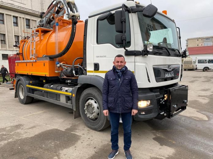 79090908_2209116602721745_8318831037891215360_n